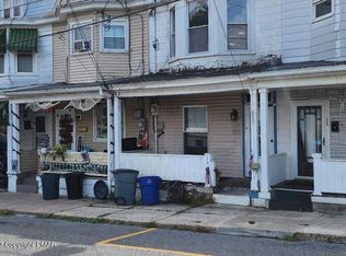 318 N Elizabeth St, Tamaqua, PA 18252
