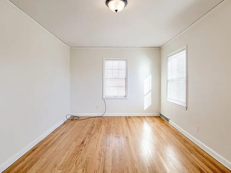 558 S 34th St — Photo 14