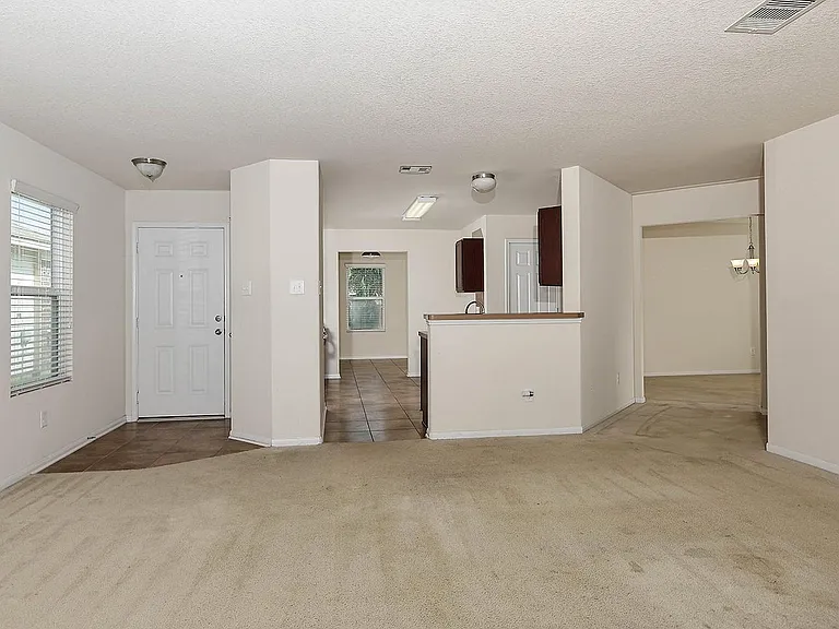 9960 Hyacinth Way — Photo 4