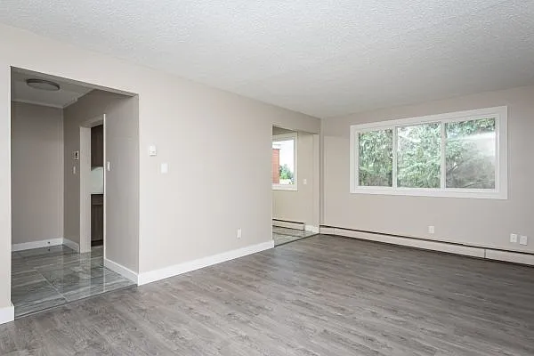 West Villa — Photo 4