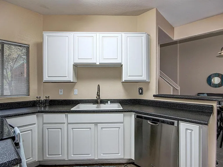 2027 E University Dr #144 — Photo 7