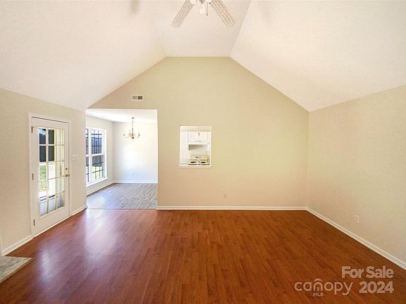 5th image of 6613 Rain Creek Way