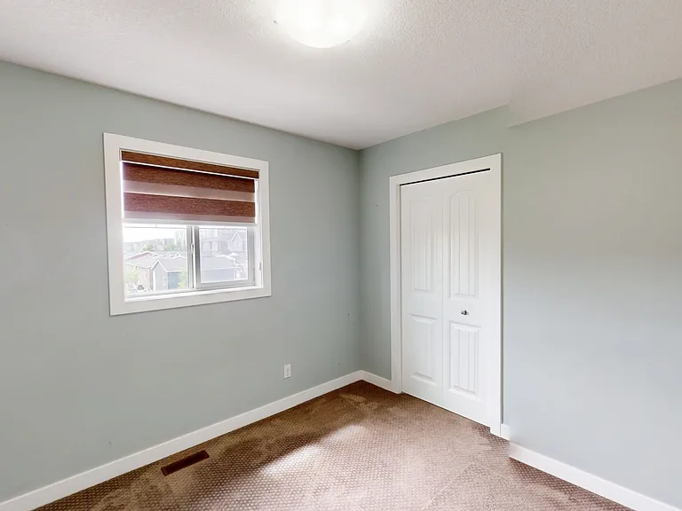 5 Red Embers Row NE — Photo 13