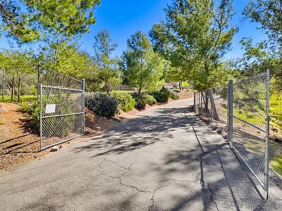 3rd image of 359 Galloway Valley Rd