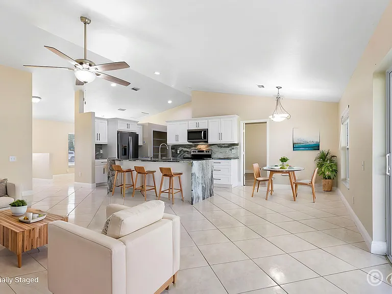 6447 Clair Shore Dr — Photo 10