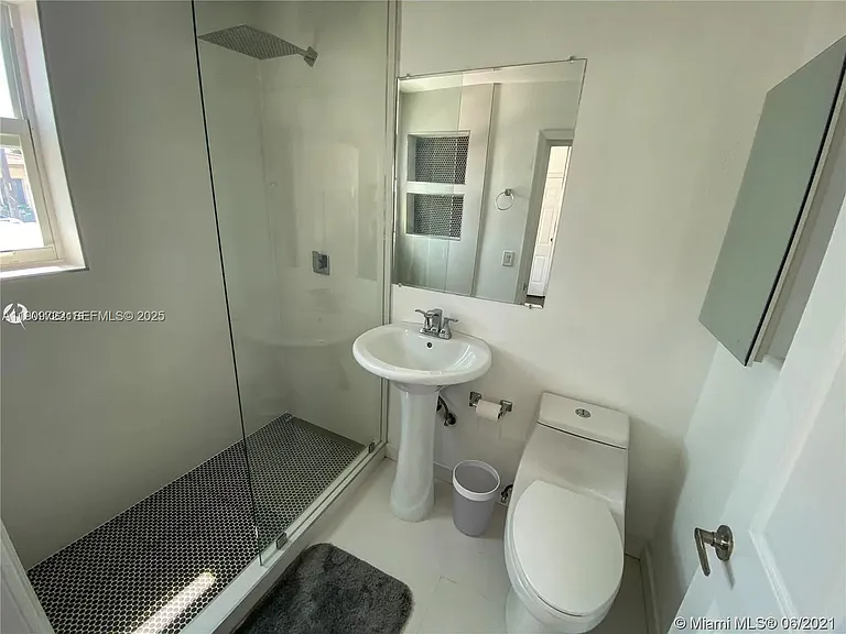 8415 Harding Ave #5 — Photo 20