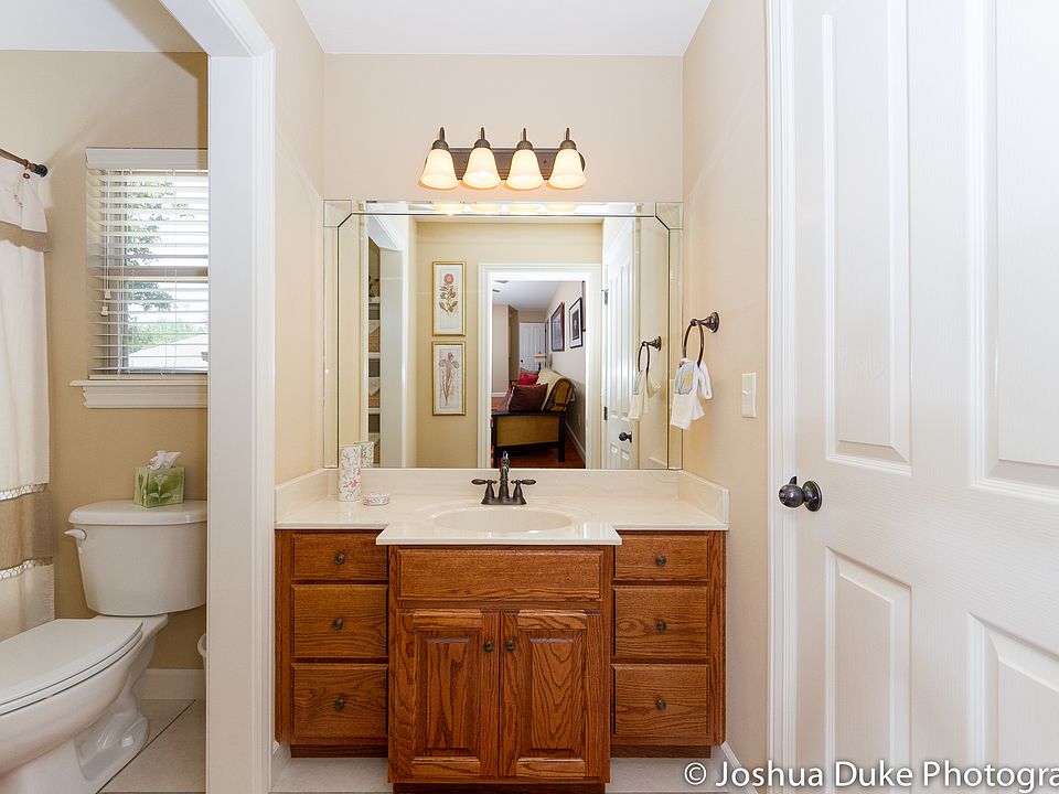 1st image of 24 Oniell Cir