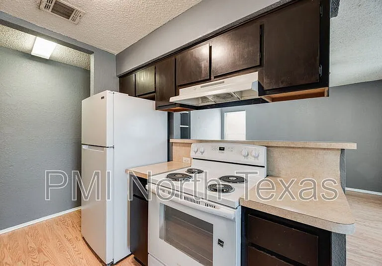 5109 Herrick Ct #C — Photo 8