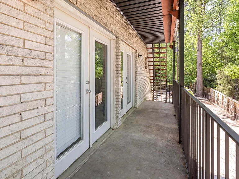 Monteleone Apartments in Atlanta, GA | Apartments Near Emory & Briarcliff Road Living — Photo 8