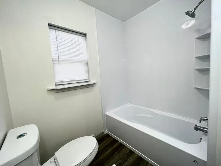 421 S Chestnut St — Photo 12