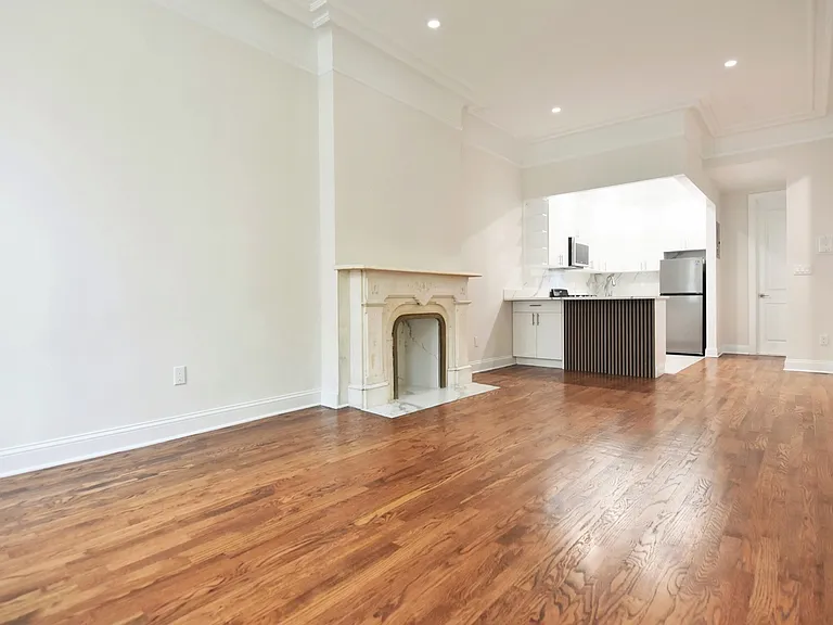 62 E 66th St #4F — Photo 7