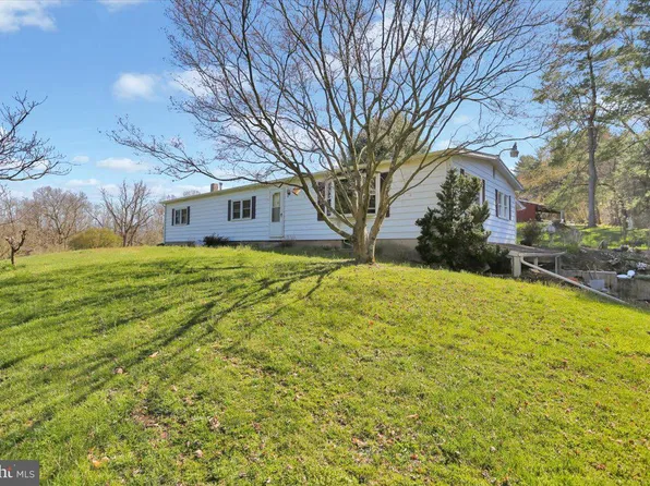 18 Furnace Rd, Birdsboro, PA 19508