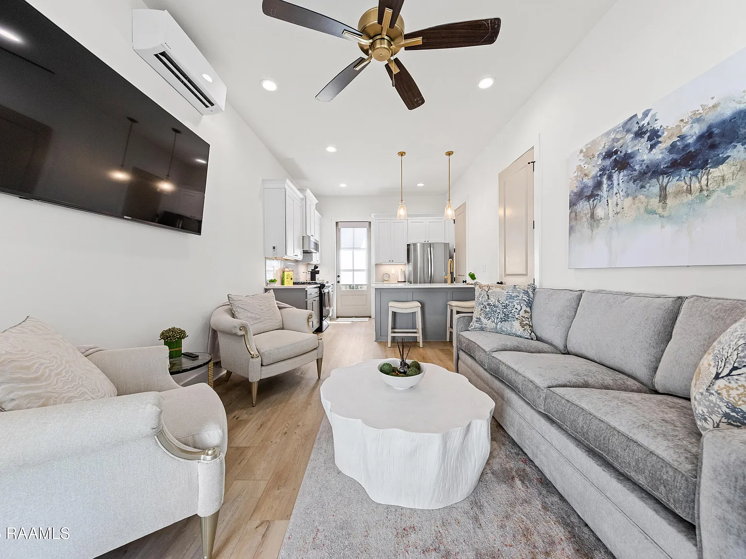 2 bed, 2.5 bath, 1200 sqft, $2,975 — Photo 3