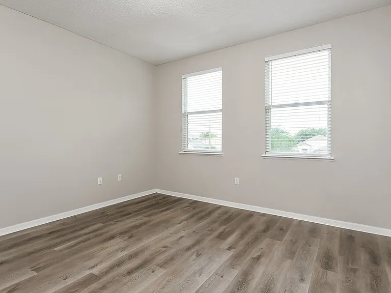 2716 Port Ct — Photo 15