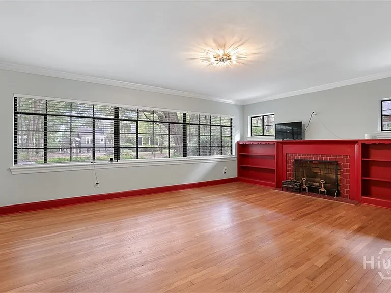 404 Gordonston Ave — Photo 5