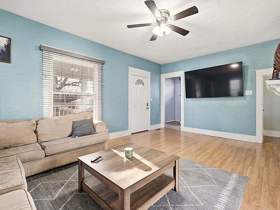 4th image of 277 Grant St