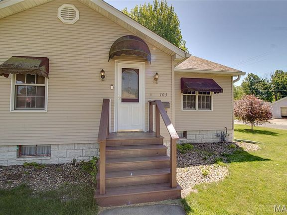 5th image of 703 Sumner St
