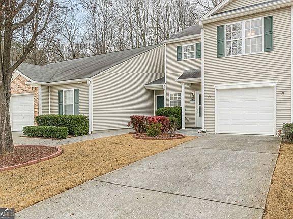 2nd image of 137 Venture Path