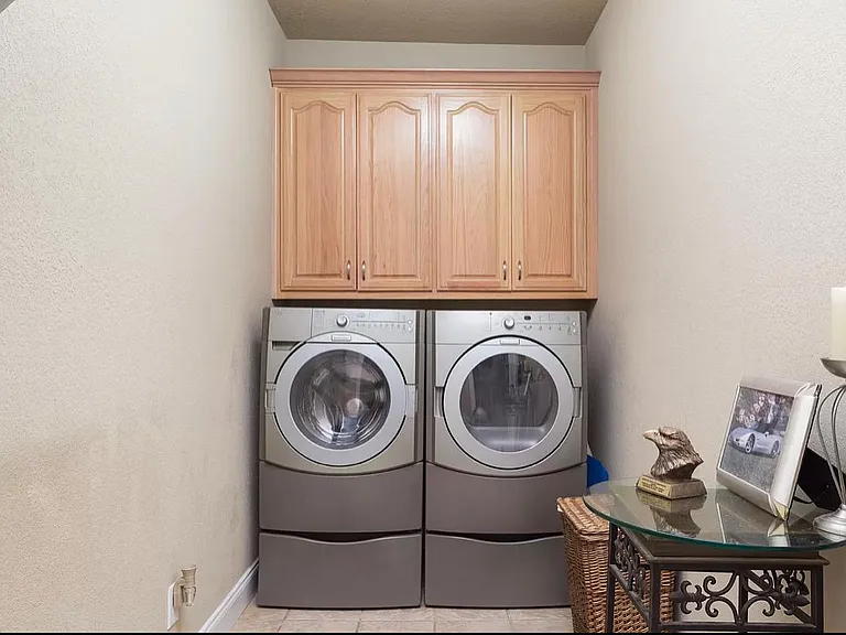 687 Lakewood Dr #C — Photo 18