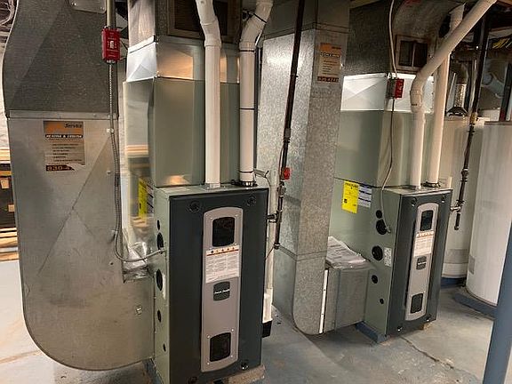 NEW HVAC including brand new central air and new thermostats 11/2020