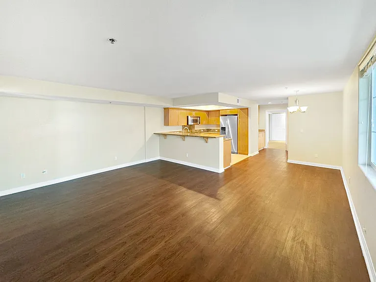 924 Hornblend St #101 — Photo 3