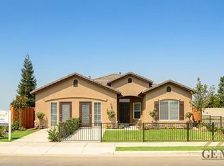 3403 Amazon Dr, Bakersfield, CA 93313