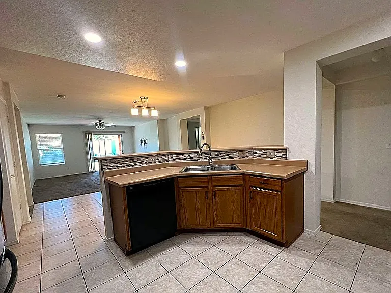 5926 E Cedarbird Dr — Photo 10