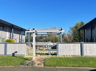 523 39th St APT 8, Springfield, OR 97478