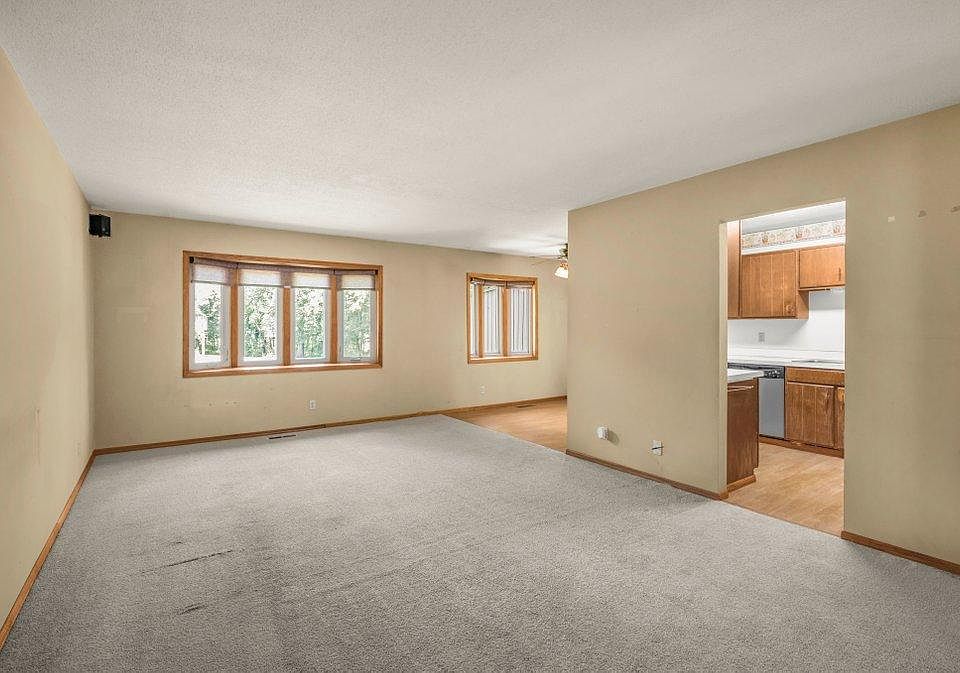 1st image of 244 W Eagle Lake Dr
