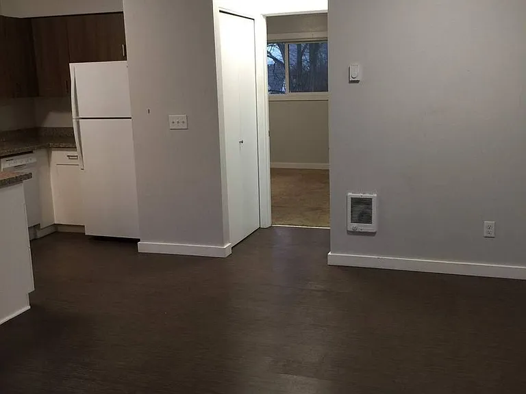 587 N Rosa Parks Way #6 — Photo 18