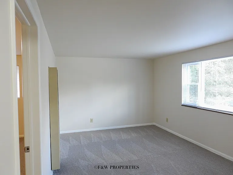 1075 Bryden Road — Photo 25