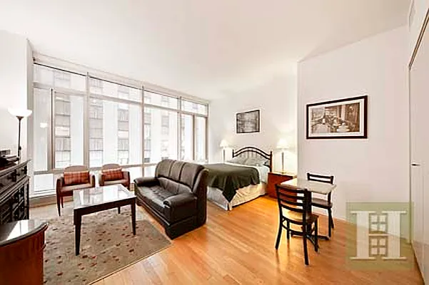 Rented by Halstead Real Estate | media 45