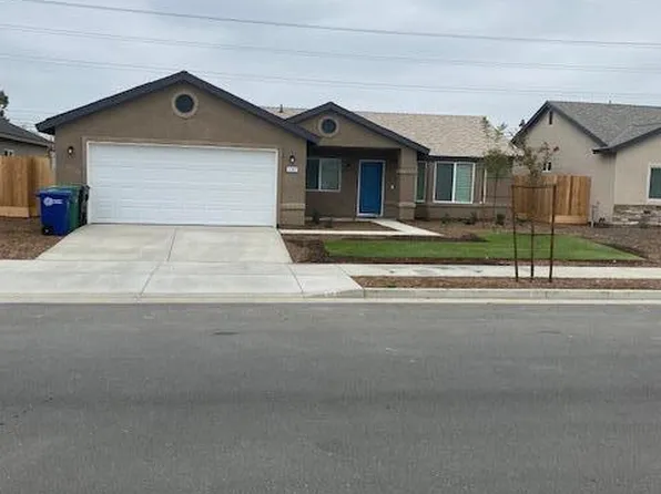 1147 S Royal Oak Court E, Porterville, CA 93257