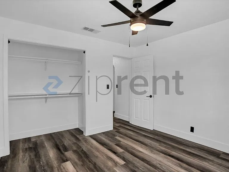 807 E Shields Ave #807 — Photo 17