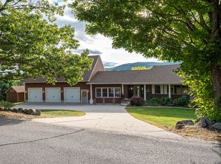 515 Hio Ridge Rd, Bridgton, ME 04009