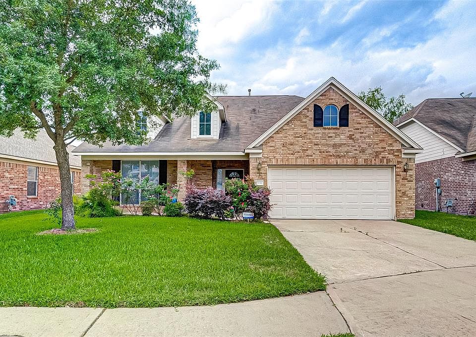 1st image of 15131 Live Oak Bend Way