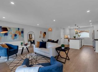 39 E Midpark Close SE, Calgary, AB T2X1N9