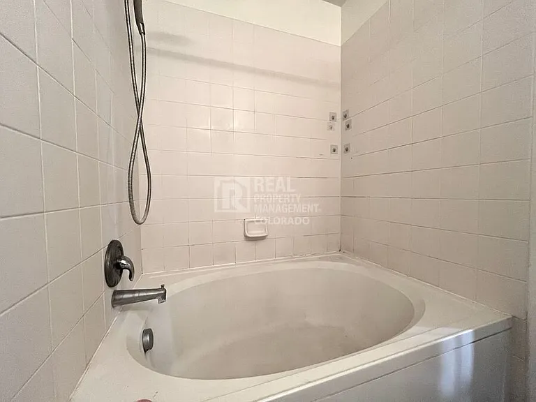 8120 Postrock Dr — Photo 9