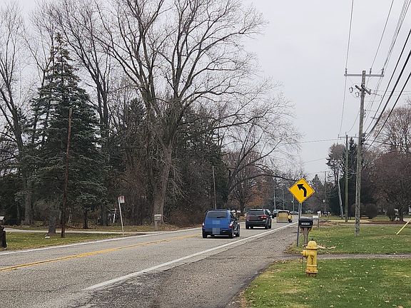 4th image of 38520 Moravian Dr