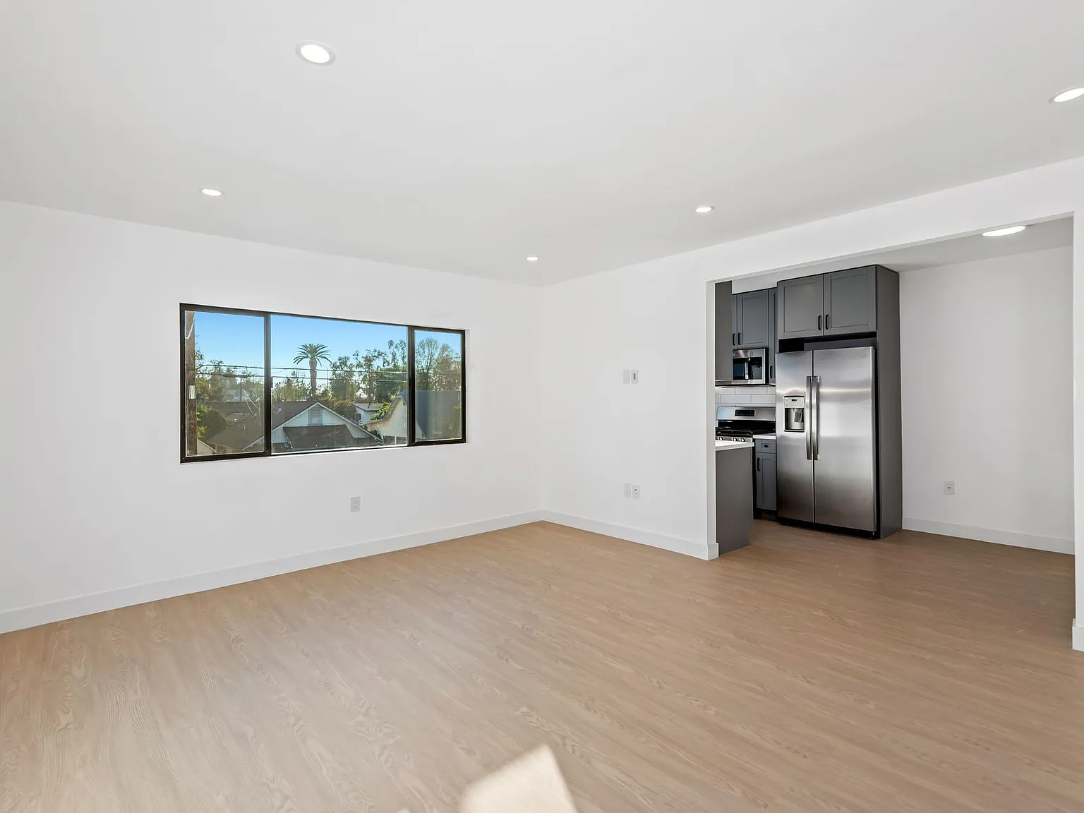 3415 London Street — Photo 1