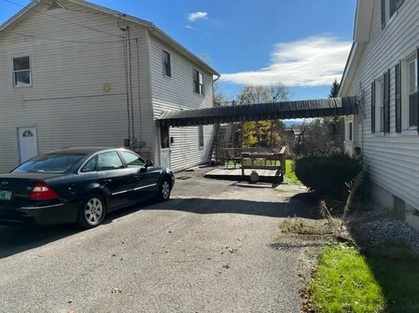 18 Hopkins Street, Rutland City, VT 05701