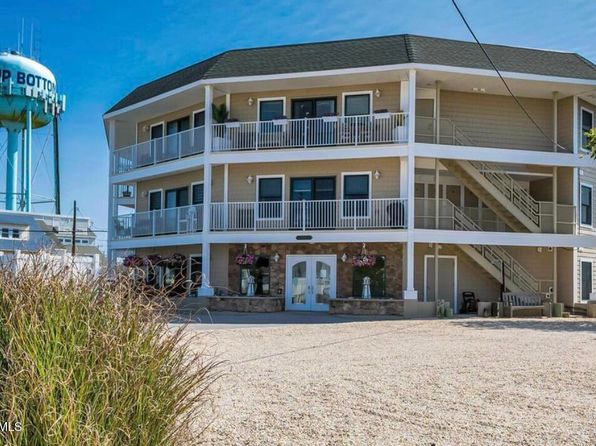 1810 Central Ave #11
