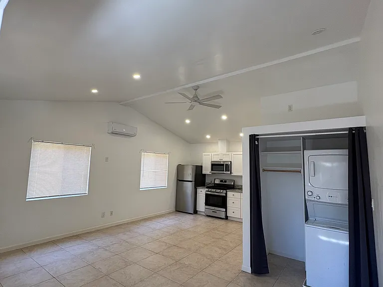 1279 Peach Grove Ln — Photo 7