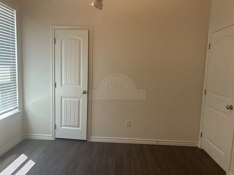 5106 Rose Garden Loop — Photo 10