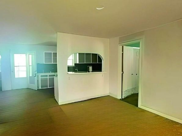 7220 Moore St, Hitchcock, TX 77563