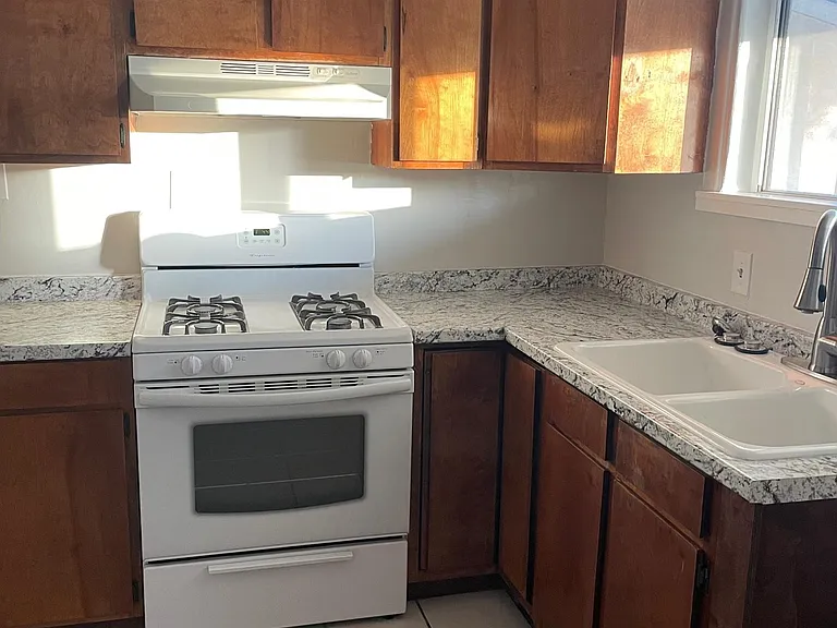 8314 Golden Ave #A — Photo 9