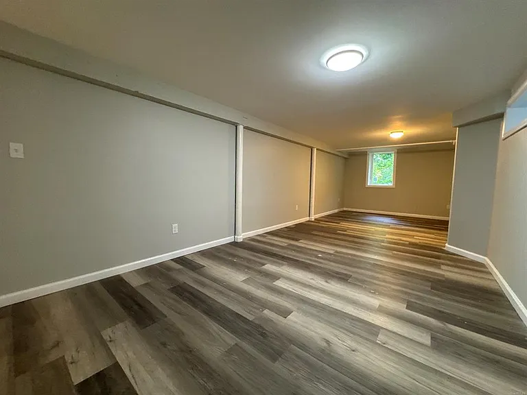 95 Riverside Dr #95 — Photo 24