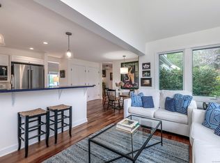 87 Canaan Rd APT 6A, Salisbury, CT 06068