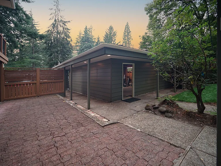 3801 SW Hamilton St — Photo 35