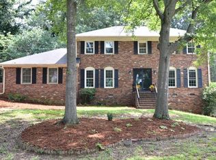 802 Beaver Ln, Lilburn, GA 30047